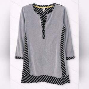⭐️ TRISTAN Grey Top with Black and White Stripe Details - size large